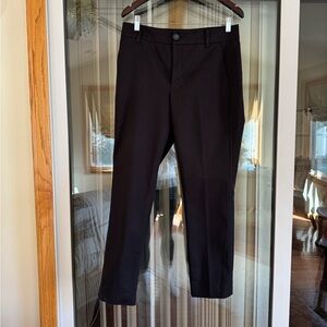 NWOT Vince Cigarette Cropped Trouser, Black